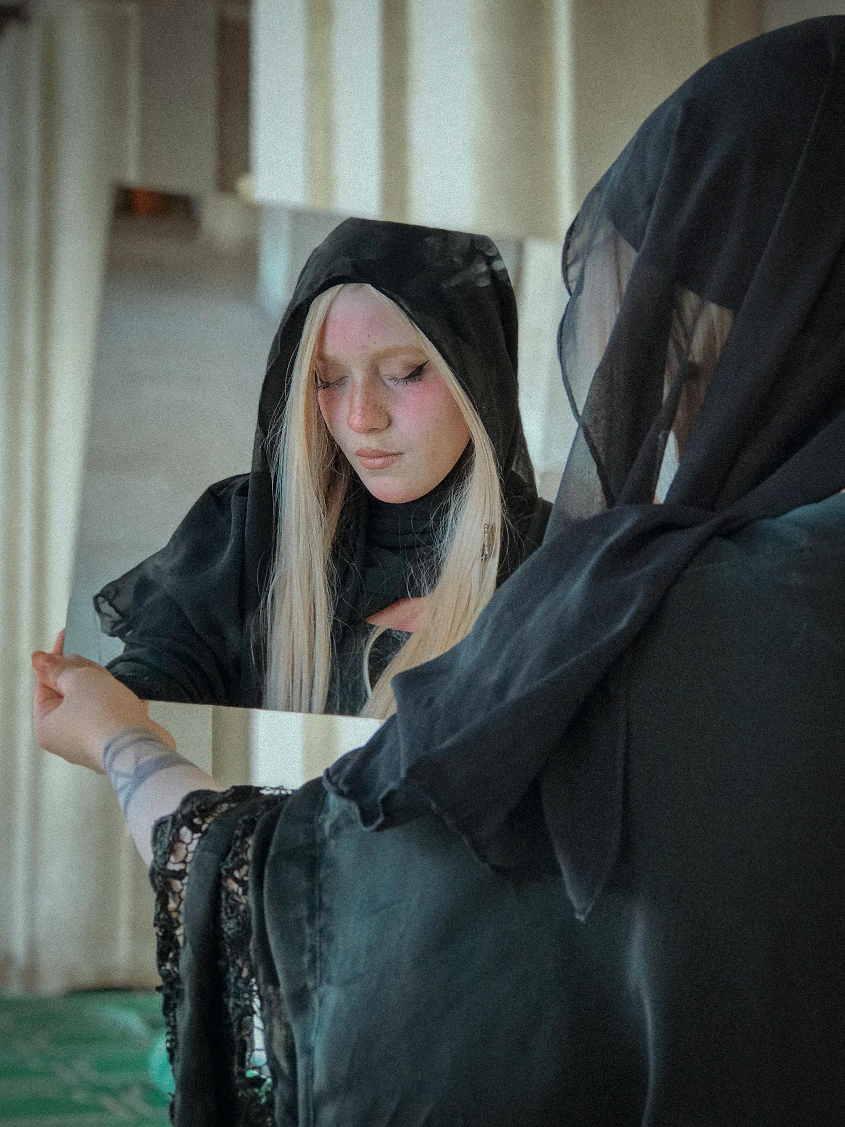 Azami最新角色cosplay的魅力及影响力解析